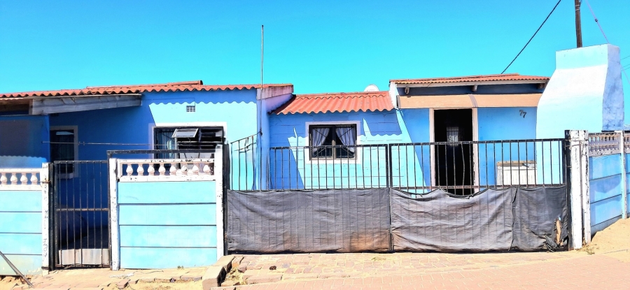4 Bedroom Property for Sale in Louwville Western Cape